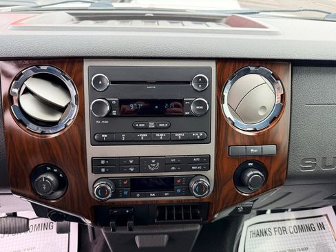 Used 2012 Ford F250 Lariat w/ Lariat Interior Pkg image 12