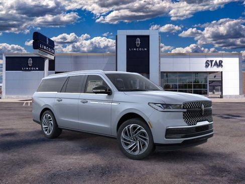 New 2026 Lincoln Navigator L Reserve AWD/4WD image 7