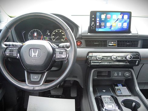 Used 2024 Honda Pilot TrailSport image 22