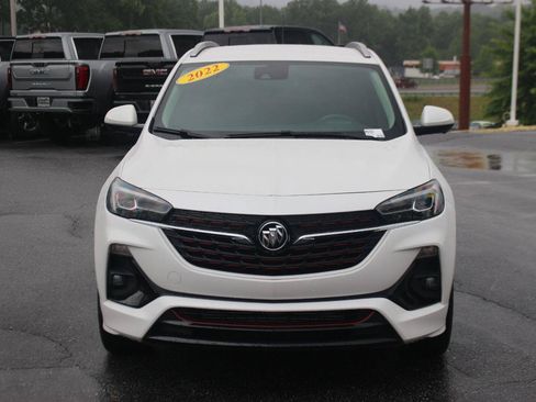 Used 2022 Buick Encore GX Essence w/ Advanced Technology Package FWD image 2