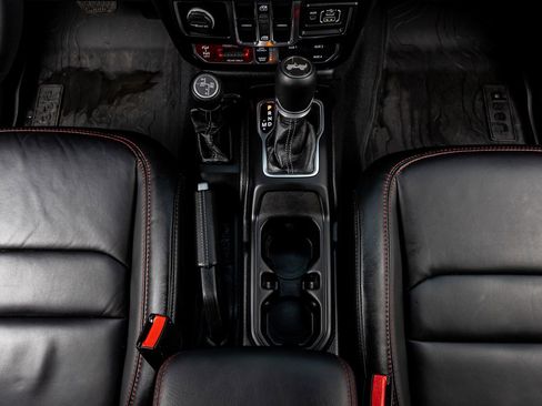 Used 2024 Jeep Wrangler Unlimited Rubicon image 27