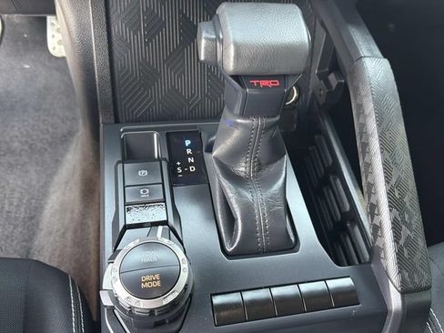 Used 2024 Toyota Tacoma TRD Sport AWD/4WD image 24