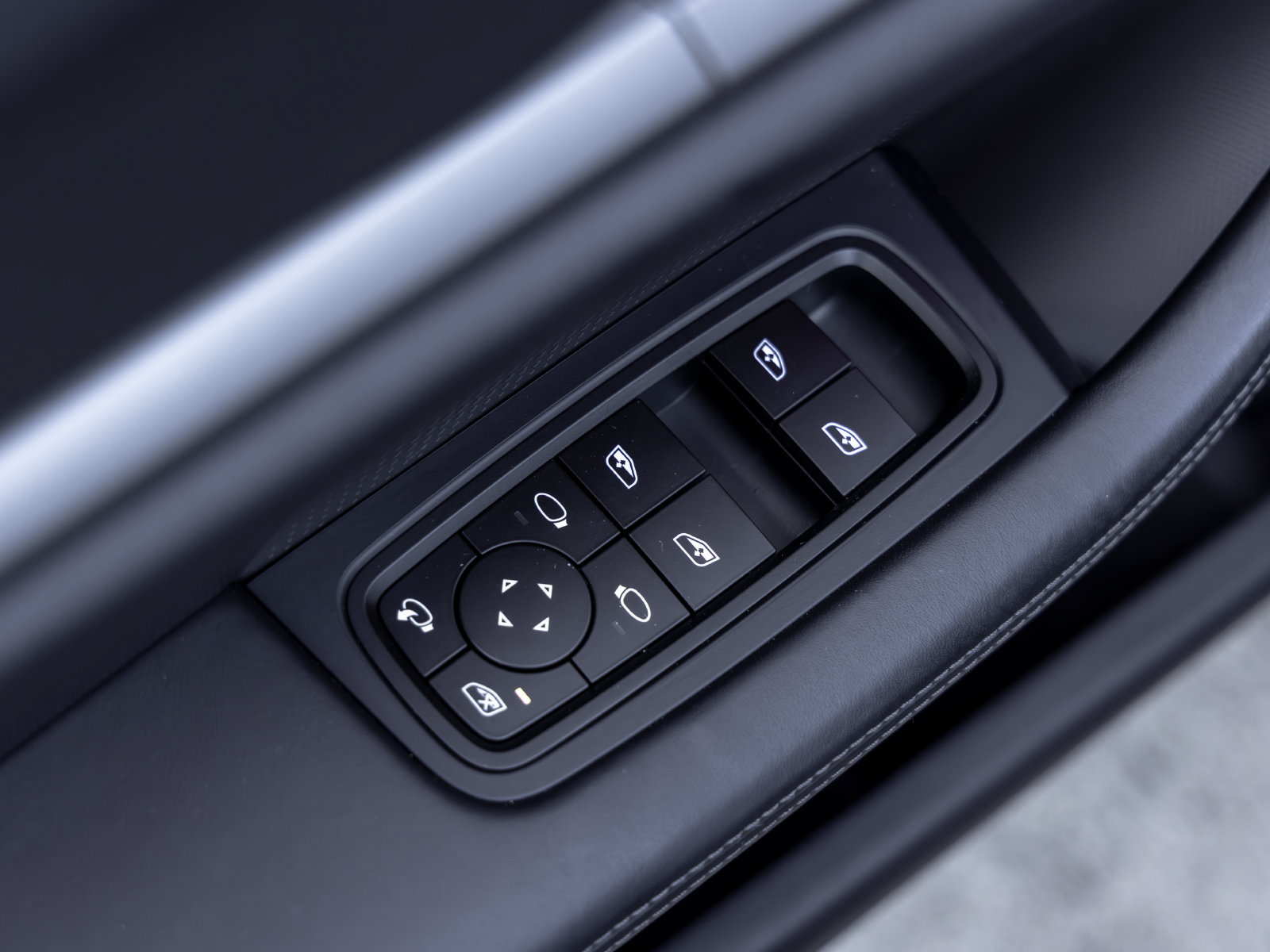 Certified 2025 Porsche Taycan RWD image 22