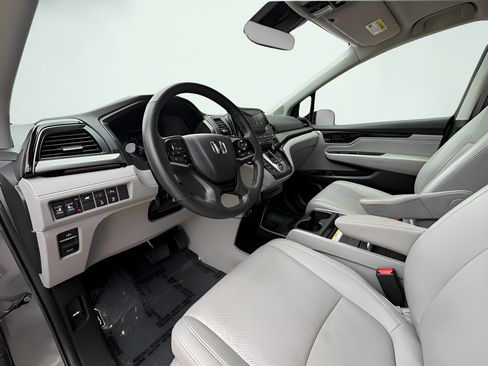 Used 2020 Honda Odyssey Elite image 17