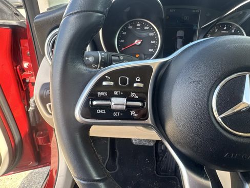 Used 2022 Mercedes-Benz GLC 300 image 22