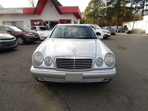 Used 1997 Mercedes-Benz E 320 Sedan image 2