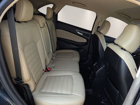 Used 2022 Ford Edge SEL w/ Convenience Package AWD/4WD image 15
