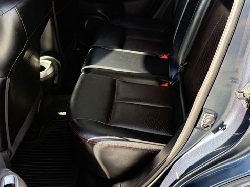 Used 2013 Nissan Juke SL FWD image 22