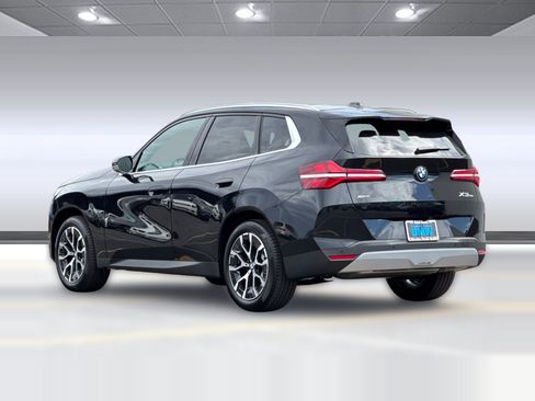 Certified 2026 BMW X3 xDrive30i w/ Premium Package AWD/4WD image 3