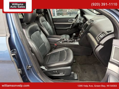 Used 2018 Ford Explorer XLT w/ Equipment Group 202A image 17