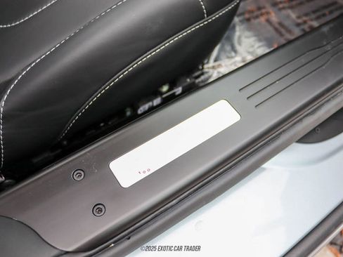 Used 2014 Aston Martin Vanquish Coupe image 48