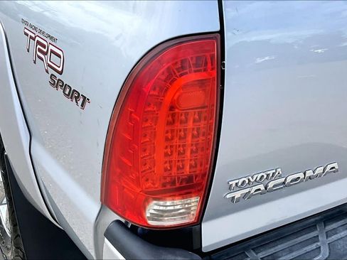 Used 2006 Toyota Tacoma PreRunner w/ TRD Sport Pkg #1 RWD image 28