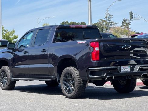 Used 2024 Chevrolet Silverado 1500 LT Trail Boss w/ Convenience Package II AWD/4WD image 7