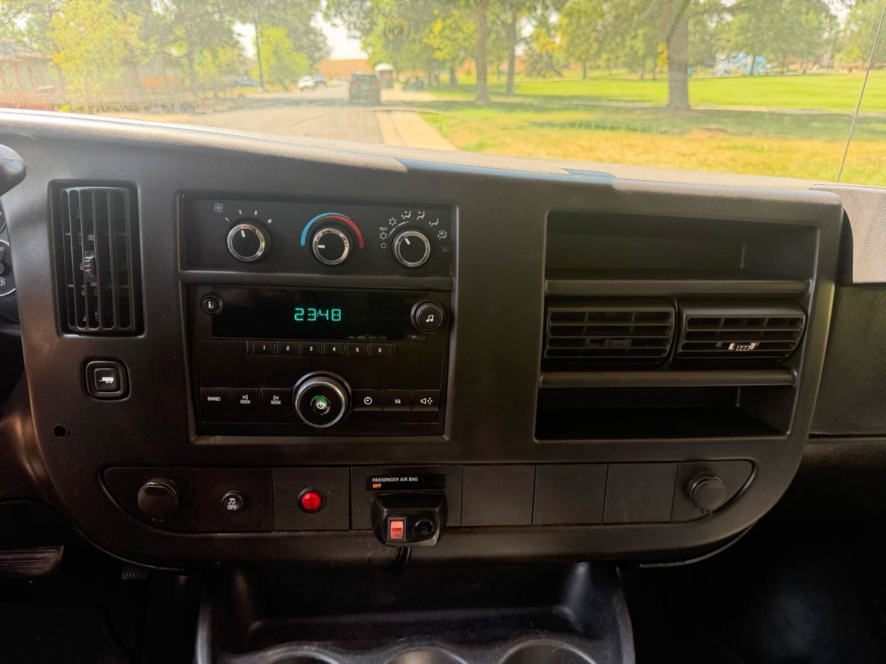 Used 2013 Chevrolet Express 1500 AWD image 22