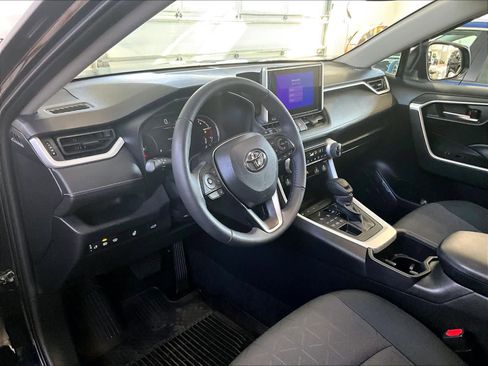 Used 2023 Toyota RAV4 XLE image 8