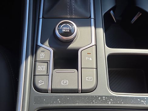 New 2026 Kia Sorento S w/ S Panoramic Sunroof Package image 16