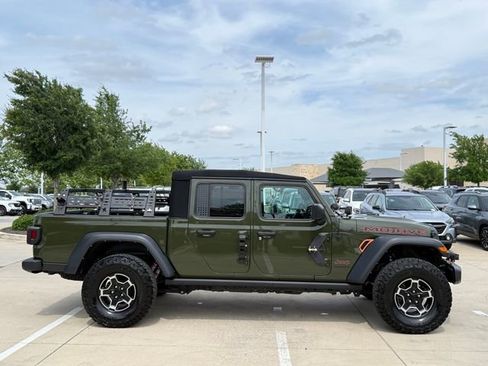 Used 2023 Jeep Gladiator Mojave w/ Cold Weather Group AWD/4WD image 4