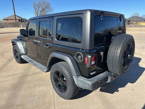 Used 2020 Jeep Wrangler Unlimited Sport image 3