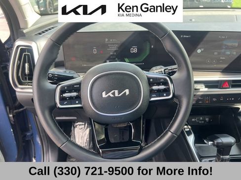Certified 2025 Kia Sorento S w/ Panoramic Sunroof Package FWD image 34