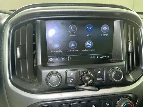 Used 2022 Chevrolet Colorado LT w/ Fleet Safety Package image 18