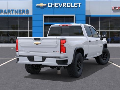 New 2026 Chevrolet Silverado 2500 ZR2 AWD/4WD image 5