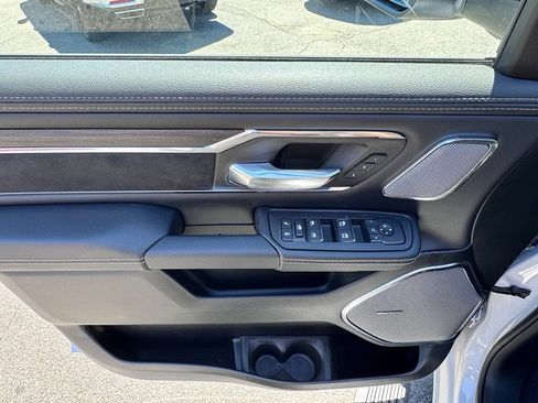 New 2026 RAM 1500 Laramie AWD/4WD image 10