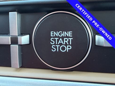 Used 2025 Hyundai Santa Fe Limited image 34