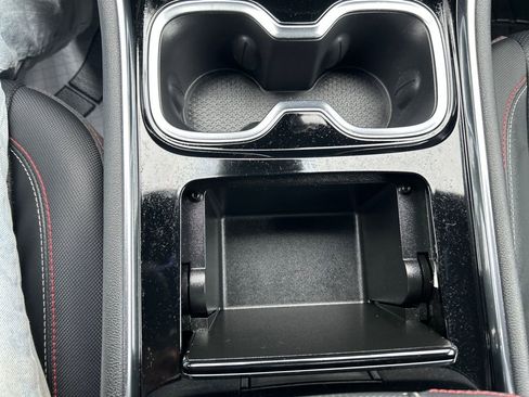 Used 2024 Chevrolet Traverse Z71 w/ Enhanced Driving Package image 30