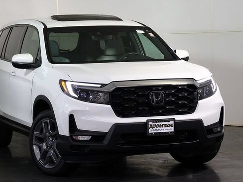 Used 2023 Honda Passport EX-L image 6