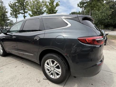 Used 2019 Buick Enclave Essence FWD image 31