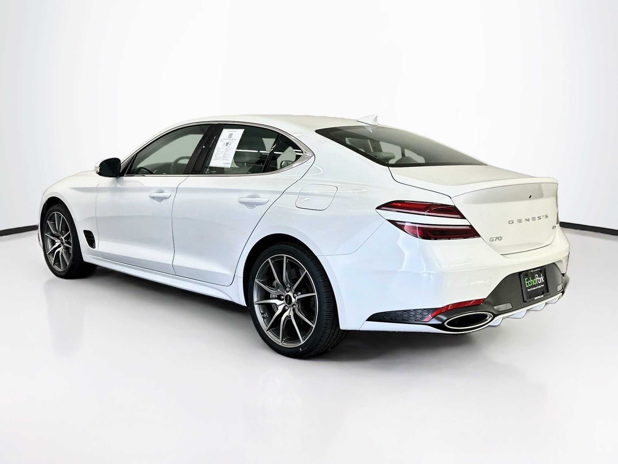 Used 2025 Genesis G70 2.5T AWD/4WD image 5