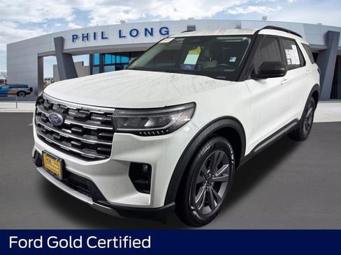 Certified 2025 Ford Explorer Active w/ Active Comfort Package AWD/4WD image 1
