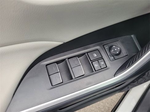 Used 2024 Toyota RAV4 XLE image 21