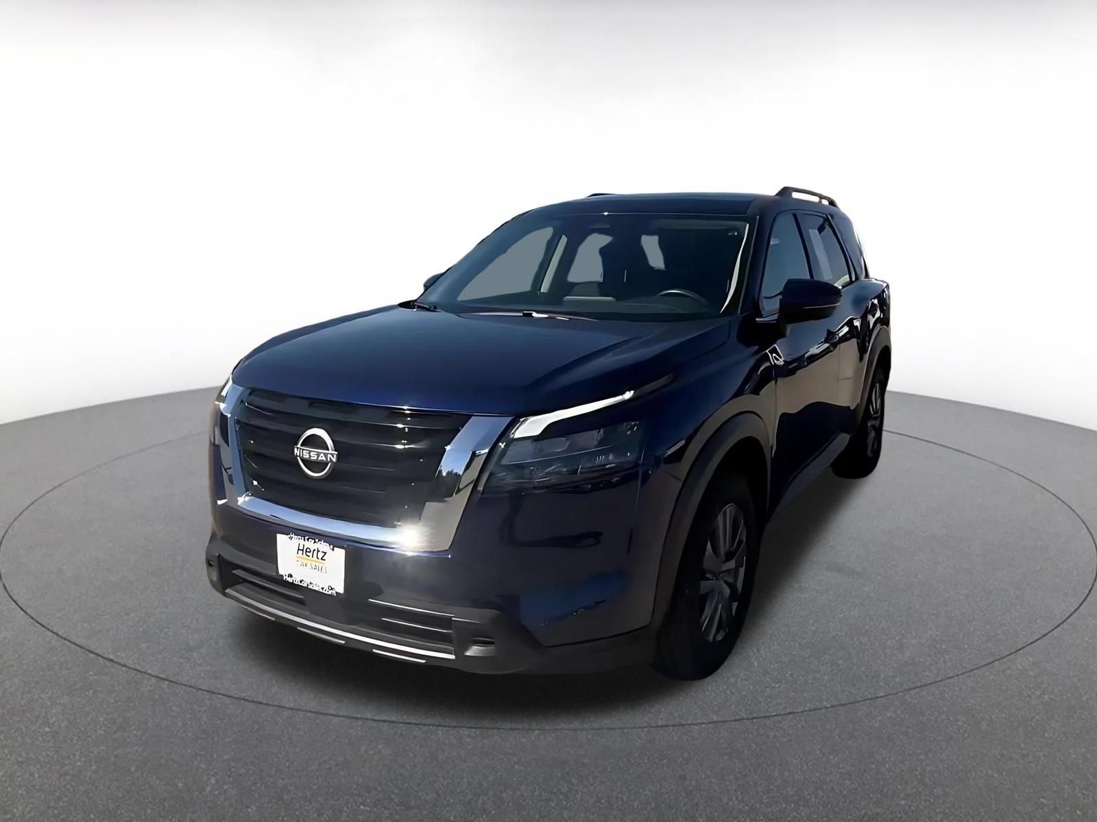 Used 2025 Nissan Pathfinder SV FWD image 6