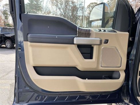 Used 2017 Ford F250 Lariat w/ Lariat Ultimate Package image 17