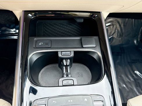 Used 2021 Mercedes-Benz GLA 250 w/ Premium Package image 30