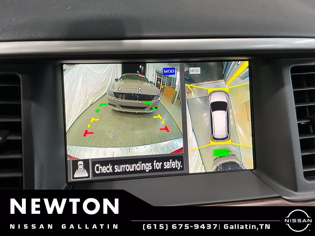 Used 2020 Nissan Pathfinder Platinum AWD/4WD image 12