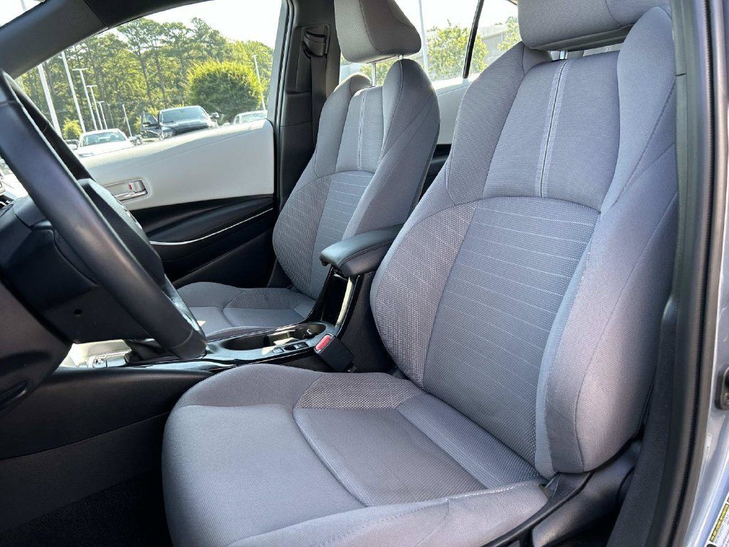 Used 2024 Toyota Corolla SE FWD image 23