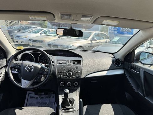 Used 2013 MAZDA MAZDA3 i Touring FWD image 10