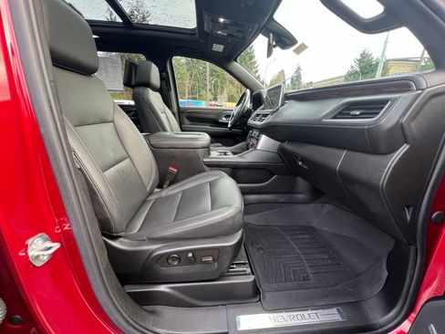 Used 2021 Chevrolet Suburban Z71 w/ Rear Media and Nav Package image 17