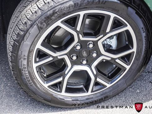 Used 2025 Ford Maverick Lariat w/ 4K Tow Package AWD/4WD image 12