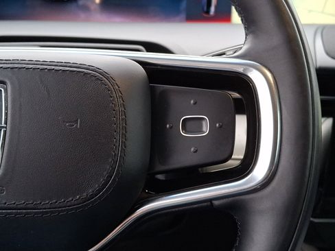 Certified 2024 Lincoln Nautilus Premier image 23