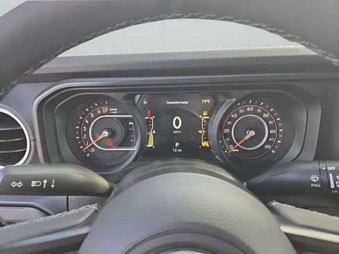 New 2025 Jeep Gladiator Sport image 22