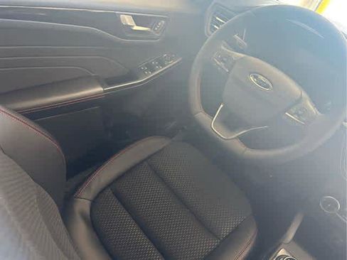 New 2025 Ford Escape ST-Line w/ Cold Weather Package image 10