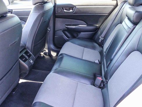 Certified 2019 Honda Clarity Plug-In Hybrid image 17