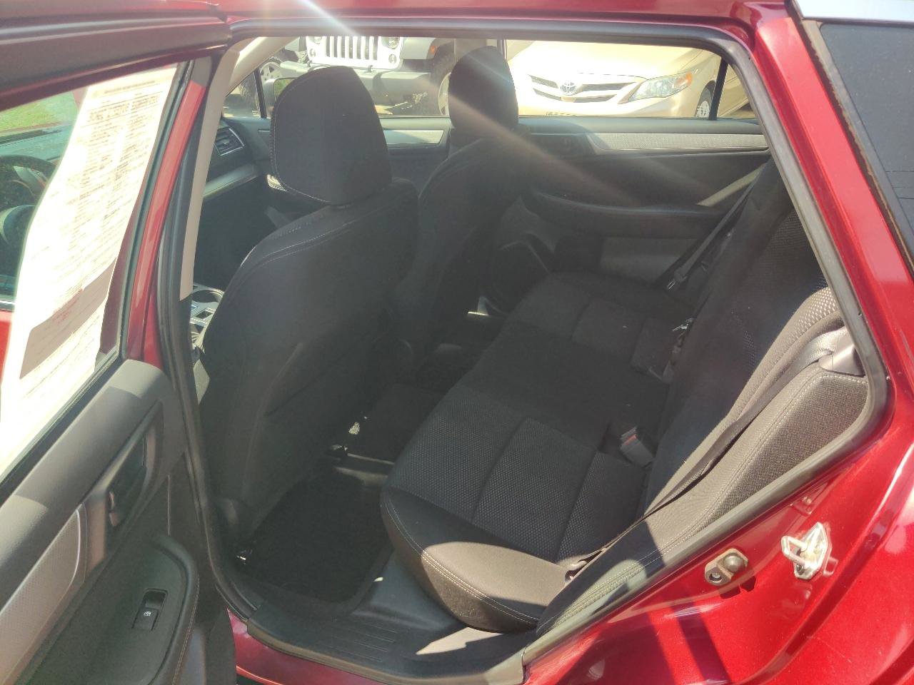 Used 2019 Subaru Outback 2.5i AWD/4WD image 14