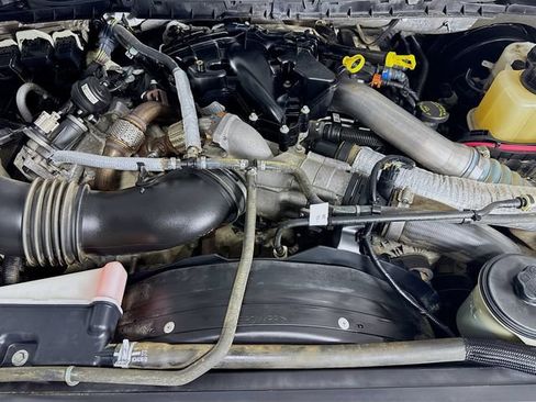 Used 2018 Ford F250 XL w/ Power Equipment Group AWD/4WD image 27