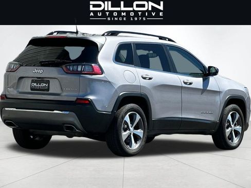 Used 2022 Jeep Cherokee Limited w/ Mopar Interior Package AWD/4WD image 4