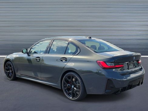 New 2026 BMW 330i Sedan w/ M Sport Package RWD image 4