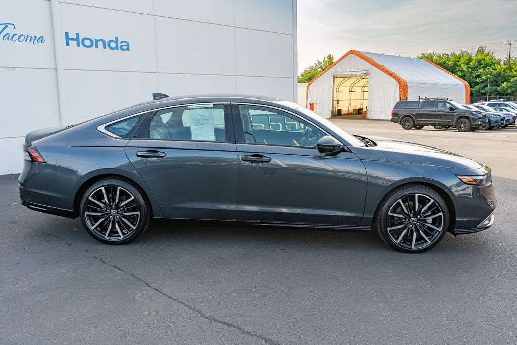 Certified 2023 Honda Accord Touring image 16